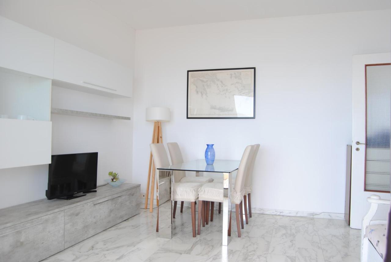 Gaiavacanze Beach Apartment Bordighera Kültér fotó