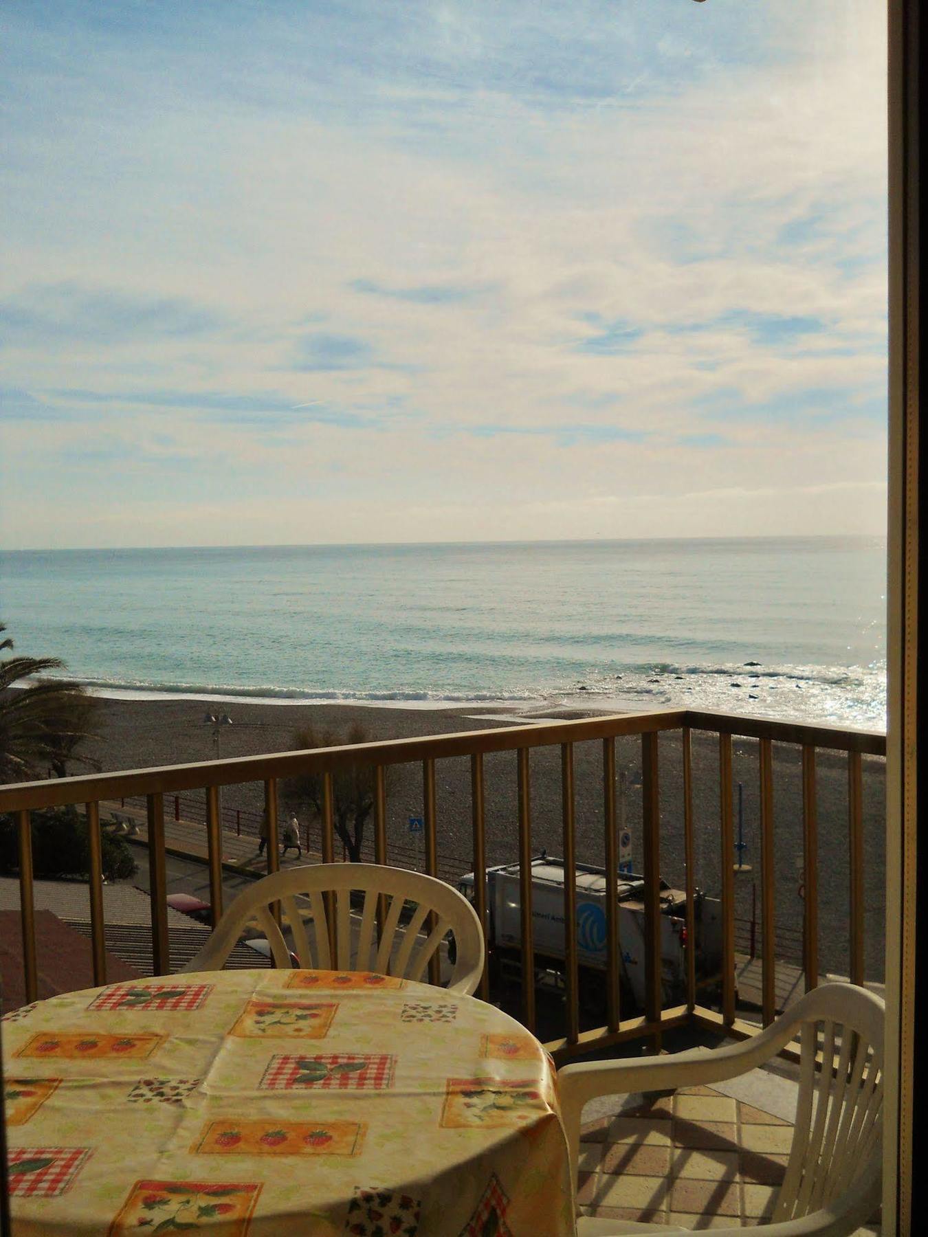 Gaiavacanze Beach Apartment Bordighera Kültér fotó